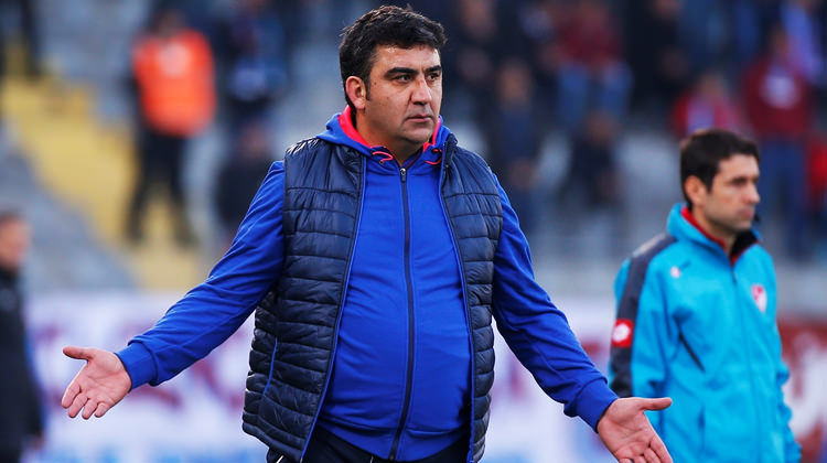 Ümit Özat'tan oruç isyanı! Tutma diyebilir misin?
