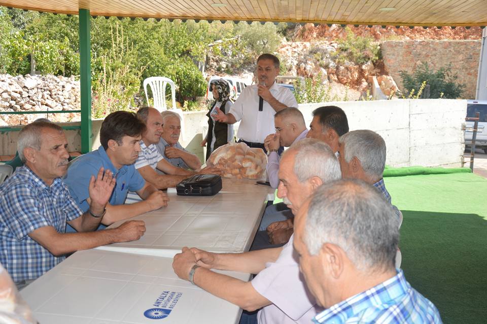 Personel ile yemekte buluştu