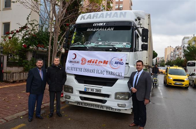 Antalya’dan 1 TIR dolusu ilaç yardımı