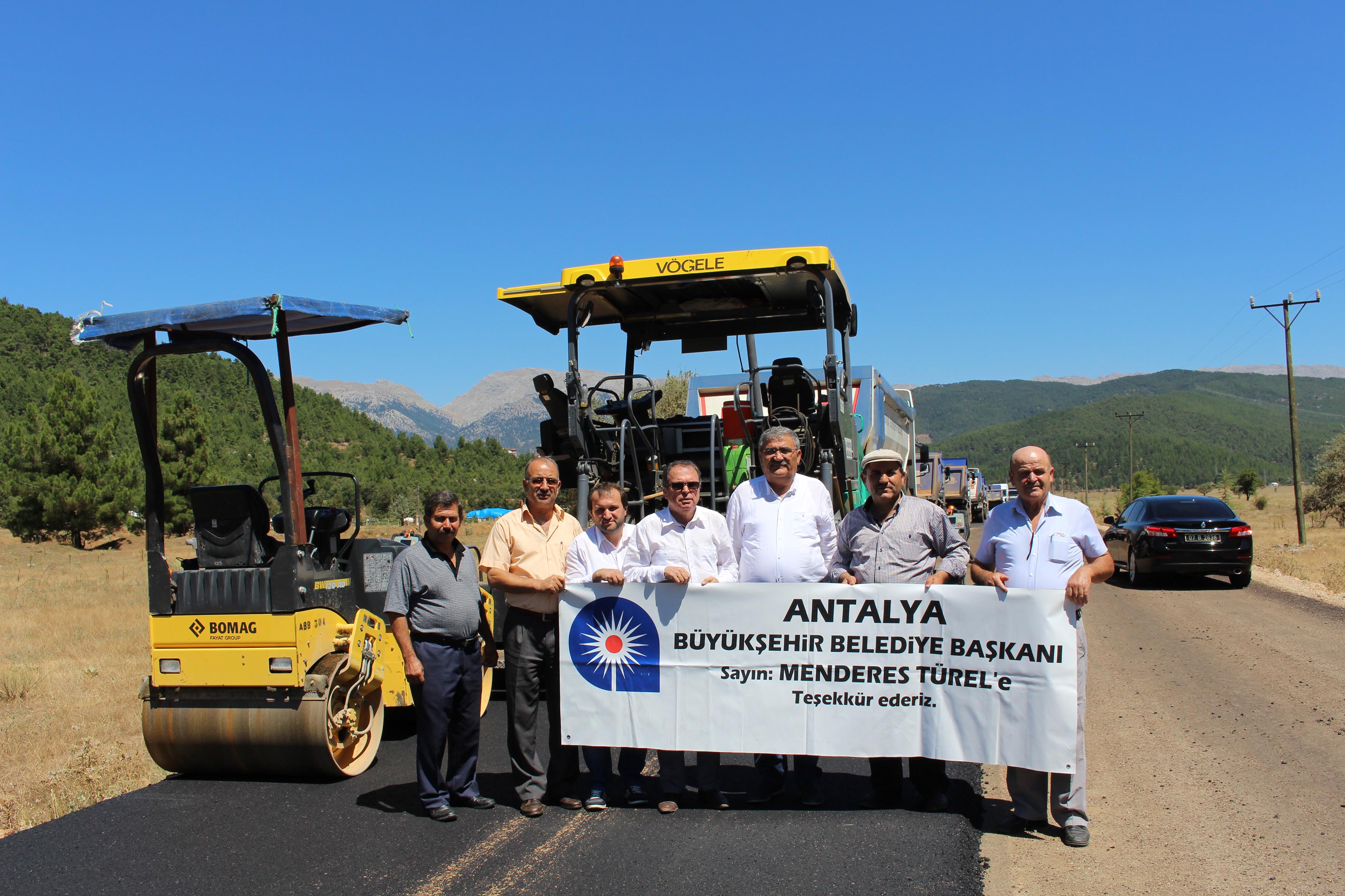 Asfaltsız yol kalmıyor