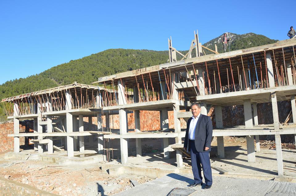 Saray gibi ev yapıyoruz