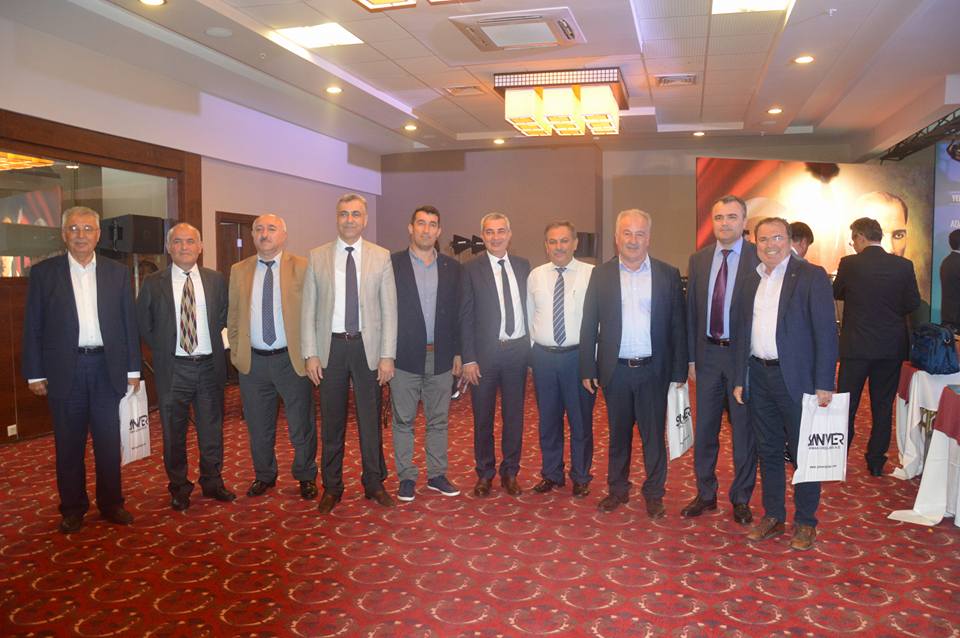 Belediye başkanlarına şatafat ve lüks uyarısı
