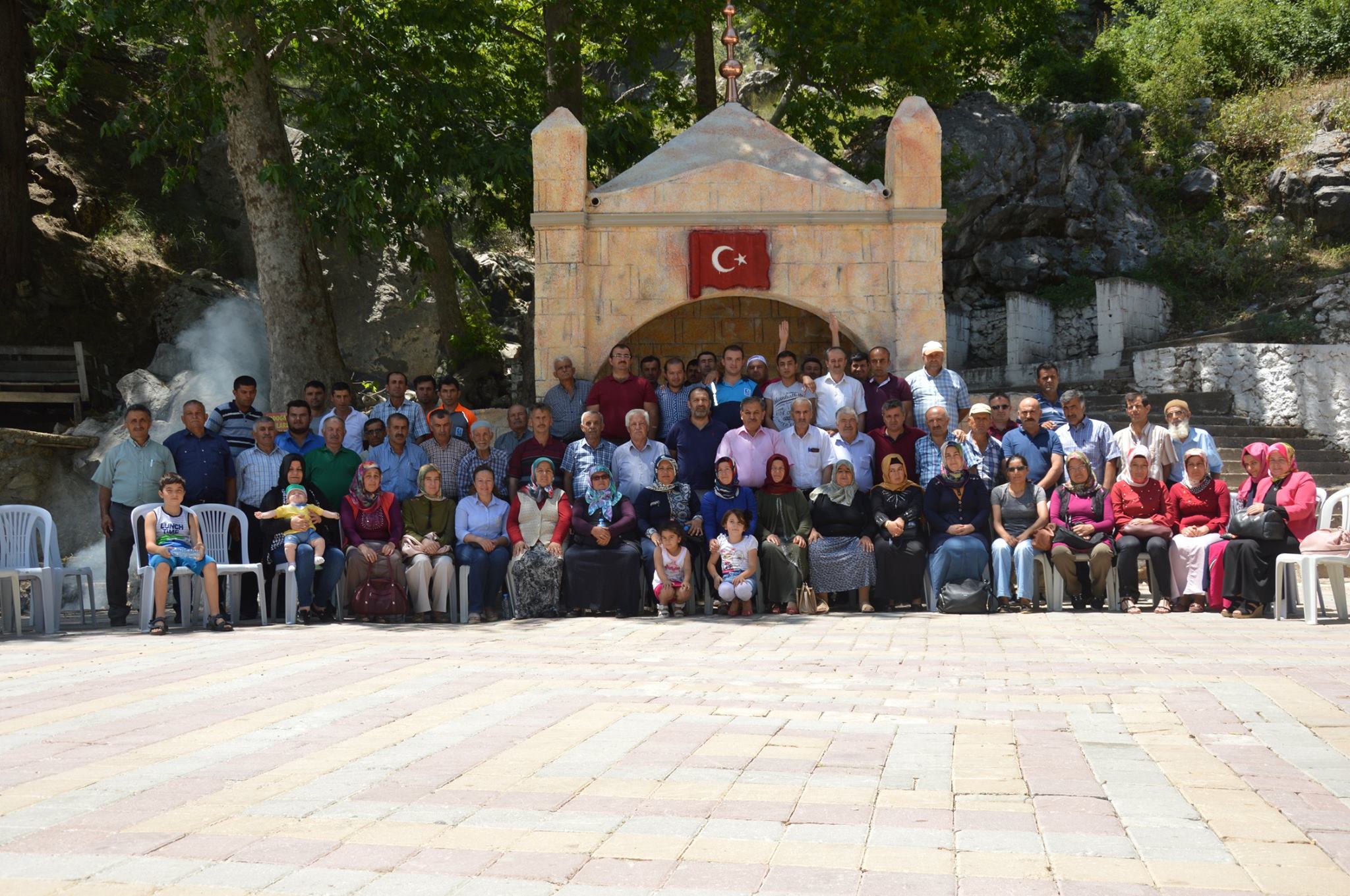 AK Partililer toplandı