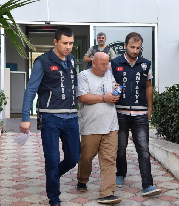Sahte doktor operasyonla yakalandı