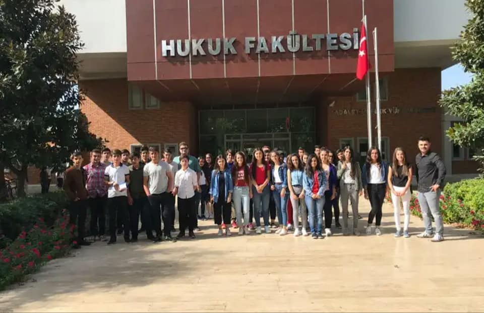 Üniversiteyi gezdiler