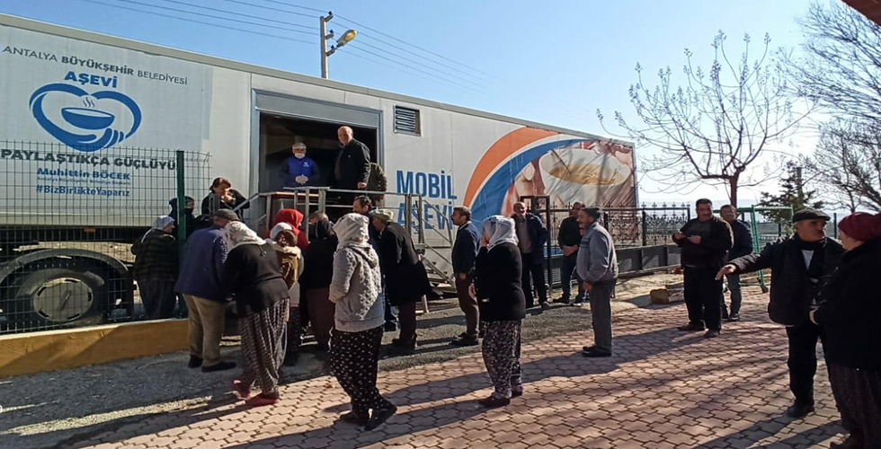 Büyükşehir’in desteği sürüyor