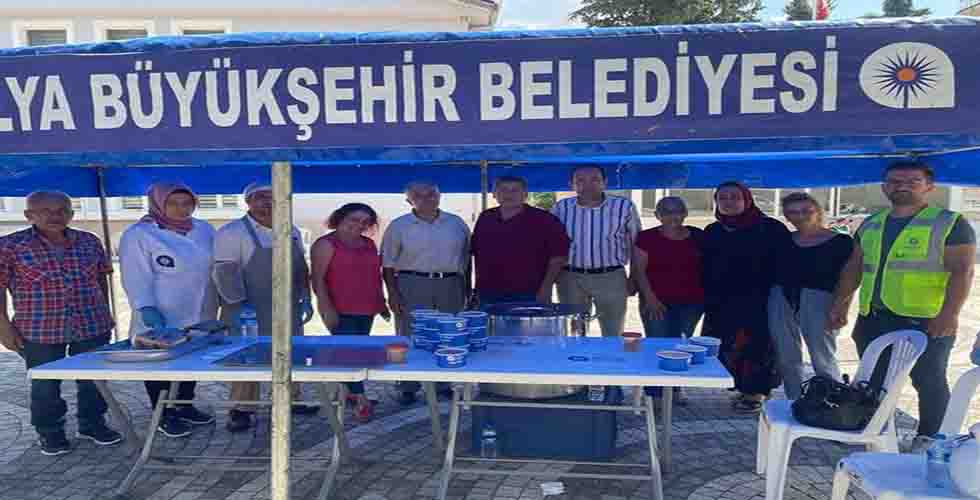 Büyükşehirden aşure ikramı