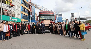 AK KADINLAR DEPREM BÖLGESİNDE