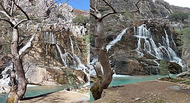 Uçansu Şelalesi kuruyor