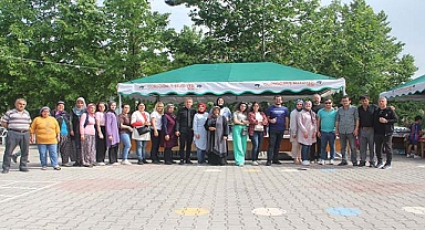 Okul Aile Birliği’nin düzenlediği “Bahar Şenliği” adlı kermes yoğun ilgi gördü