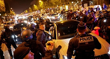 Türkiye'nin Paris Büyükelçiliğinden Fransa’ya seyahat uyarısı