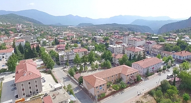15 kişi silindi