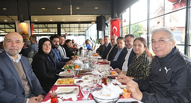 Basın mensupları ile buluştu
