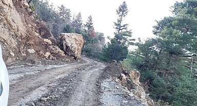 Çok sayıda yer göçtü