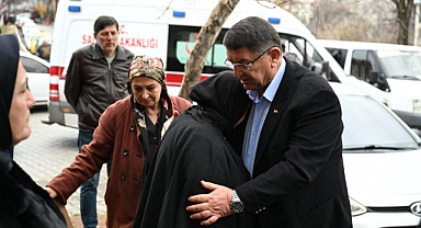 Hayat arkadaşını kaybetti