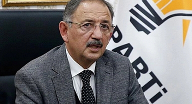 Aynı parti, aynı sözler