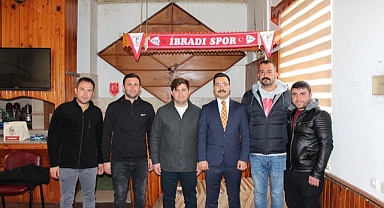 Kaymakam Demirtaş takıma destek oluyor