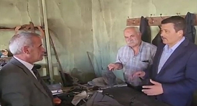 Meşhur terziyi ziyaret etti  