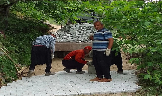 Eskibağ’da parke taşı çalışması