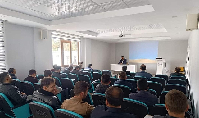 Gündoğmuş Müftülüğü'nde Kitap Oku-Yorum etkinliği