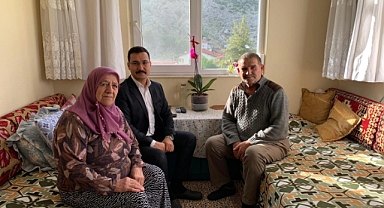 Şehit ailesini ziyaret etti