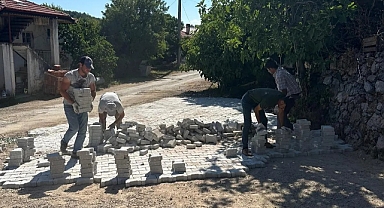 Parke taşı döşenmeye başlandı