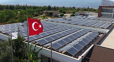 Antalya Büyükşehir Belediyesi enerjisini güneşten alıyor
