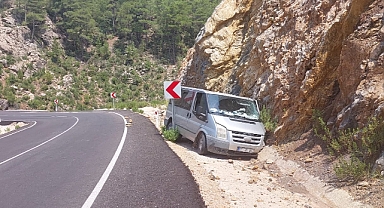 Refüje çarptı