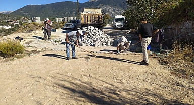 Fatih Mahallesi’ne parke taşı çalışması başlatıldı