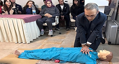 Gündoğmuş Devlet Hastanesi’nde Temel Yaşam Desteği Eğitimi