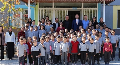 Kaymakam Çakal’dan Köprülü Mahallesi Ayşe Güven İlk ve Ortaokulu’na ziyaret