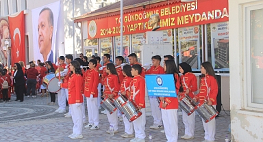 Öğrencilerden “Cumhuriyet bandosu
