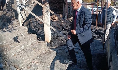 Senirde ev kullanılamaz hale geldi