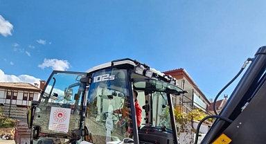 Yeni iş makinesi hibe edildi