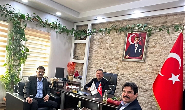 Manavgat ülkü ocakları başkanı Avşar’dan nazik ziyaret