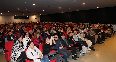 Sokak hayvanları için bir araya geldiler