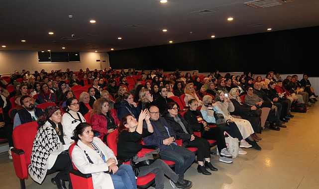 Sokak hayvanları için bir araya geldiler