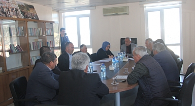 Yılın ilk meclisi gergin başladı