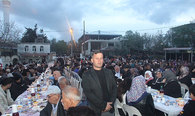 Senir'de Ramazan ayın son iftarına yoğun ilgi