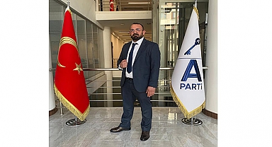 Uygur: “Türkiye’nin Kurtuluş Reçetesi, İstiklâl Marşı’nda Gizlidir”