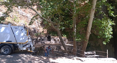 Gündoğmuş’un su uçtuğu şelalesi temizlendi