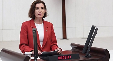 Coşar’dan Sert Çıkış: “Antalya’nın Sorunları Görmezden Geliniyor