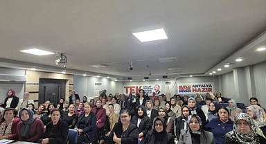Gündoğmuş teşkilatından eğitim seminerine katılım
