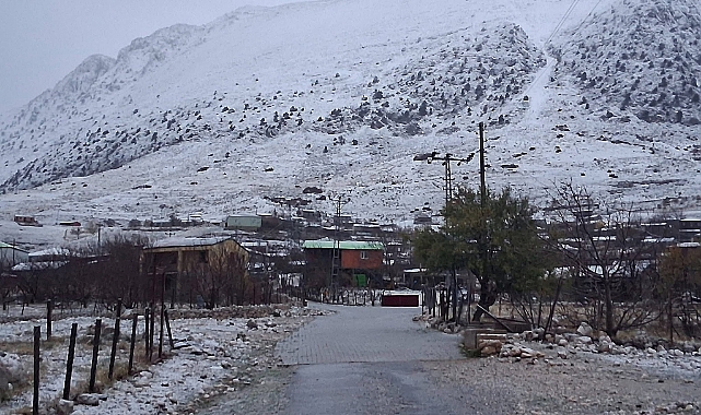 Gündoğmuş’un yüksekleri beyaza büründü