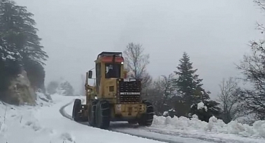 Taşatan yolunda kar esareti