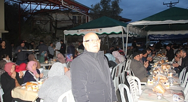 SENİR’DE DEV İFTAR: Mehmet Güven gönül köprüleri kurdu